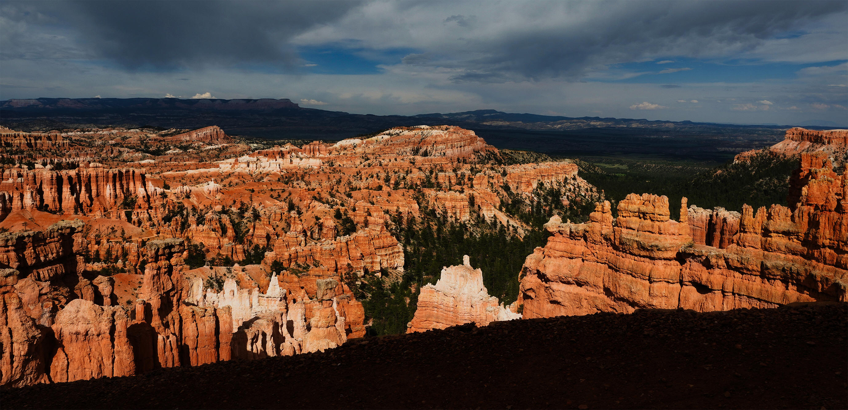 Bryce Canyon Slot Canyon